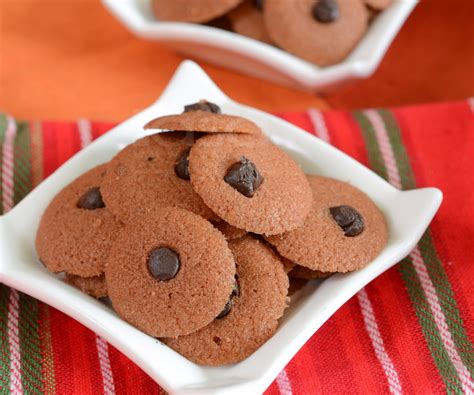 **coklat sedap jijie menggunakan coklat yang bermutu tinggi bagi menjamin kualiti & rasa coklat yang ditawarkan dengan harga yang sangat berpatutan. Koleksi Resipi Biskut Raya Yang Boleh Buat Guna Coklat ...