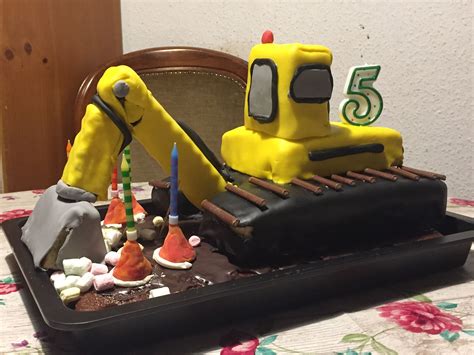 Check spelling or type a new query. Bagger 3D Kuchen | 3d kuchen, Kuchen ideen, Kuchen