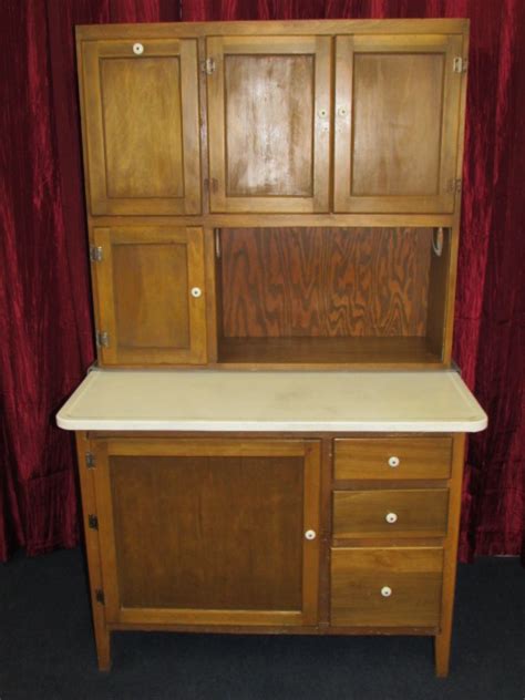 Hoosier refers to both a manufacturer and a style of cabinet, but the word typically refers to any cabinet in the hoosier style, not just those. Lot Detail - VINTAGE WOOD HOOSIER CABINET WITH FLOUR BIN ...