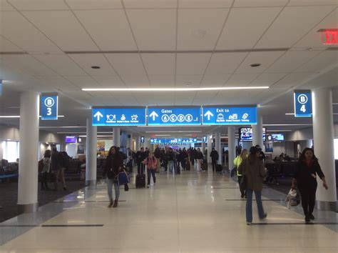 Charlotte Douglas International Airport Concourse C Renovation Ls3p