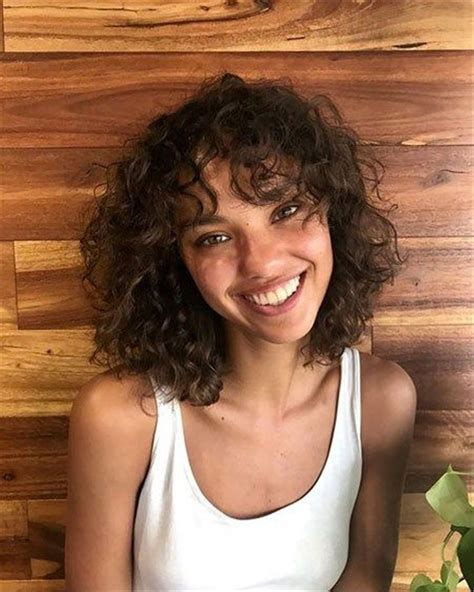 Short Curly Thick Hairstyles Trend In 2019 Curly Hair Styles Thick Hair Styles Curly Bob