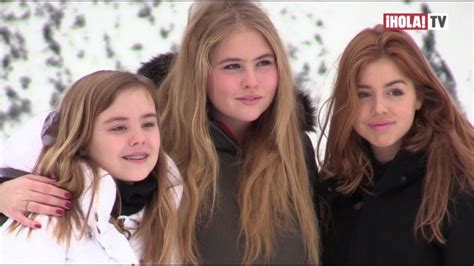 Las Hijas De Los Reyes De Holanda Creciendo Y Aprendiendo De Moda
