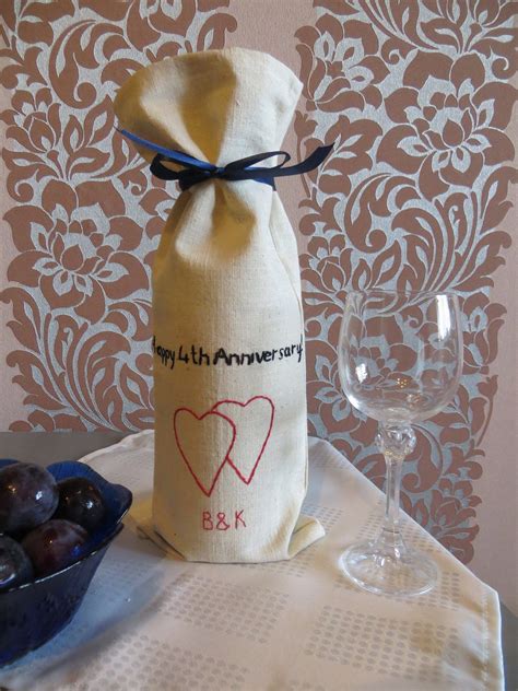 5 really cool wedding gift ideas that newlywed couples. 4th 12th Anniversary gift for men him linen anniversary ...