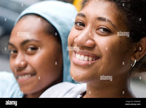 Femmes Fidjiennes Banque De Photographies Et Dimages à Haute Résolution Alamy