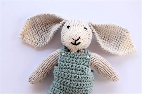Keep the little baby in your life comfortable with these adorable baby knitting patterns. Bunny Knitting Pattern | Free Knitting Patterns | Handy ...