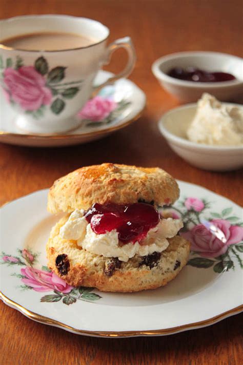 Scones For The Perfect Afternoon Tea Annes Kitchen