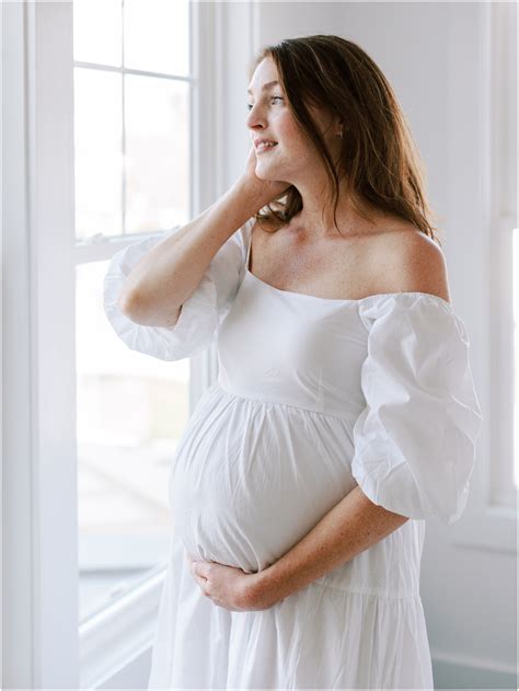 Elegant And Modern Maternity Session In Charlottesville Amy Nicole