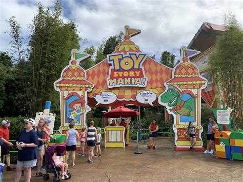 Guide To Toy Story Mania At Hollywood Studios