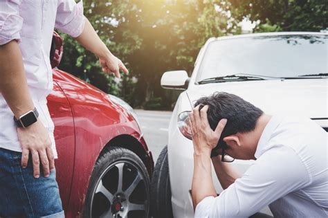 5 things you should do if you re involved in an at fault accident