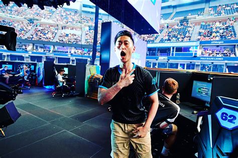 Alum Harrison ‘psalm Chang Takes Second At Fortnite World Cup Using