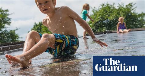 Britain Basks In A Heatwave In Pictures Uk News The Guardian