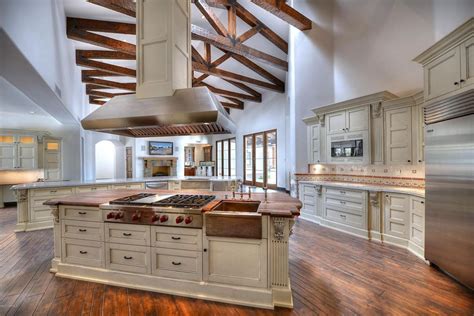 30 Vaulted Ceiling Kitchens Pictures