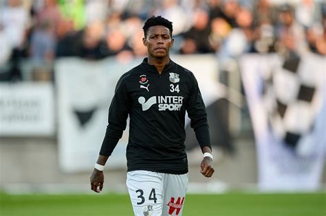 Game log, goals, assists, played minutes, completed passes and shots. Bongani Zungu apologises for Orlando Pirates comments