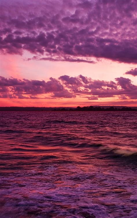 840x1336 Calm Sunset Seascape Pinkish Clouds And Sky Wallpaper