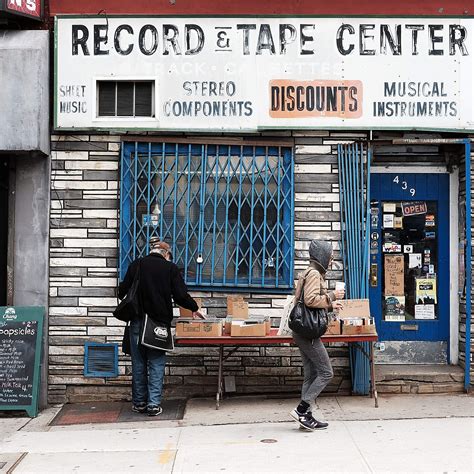 The Best (Remaining) Record Stores in New York City | Vinyl record store, Record store, Record shop