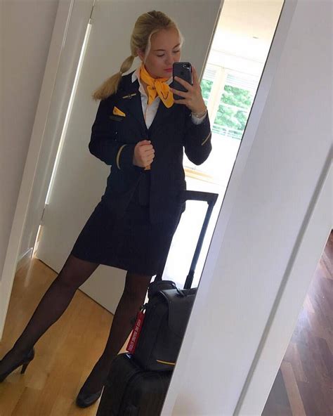 339 Likes 1 Comments Crewiser Instacrewiser On Instagram Sexy Flight Attendant Sexy