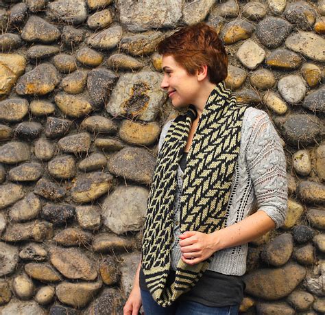 Ravelry Kumara Cowl Pattern By Francoise Danoy