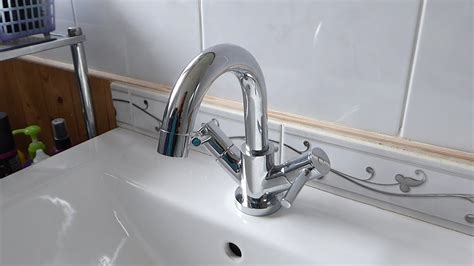 How To Fix Quarter Turn Lever Taps Dripping Taps Cost Money Youtube