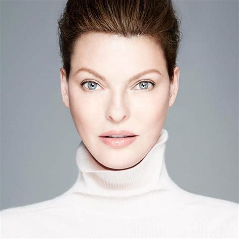 Linda Evangelista Before And After CoolSculpting Pictures Are Here