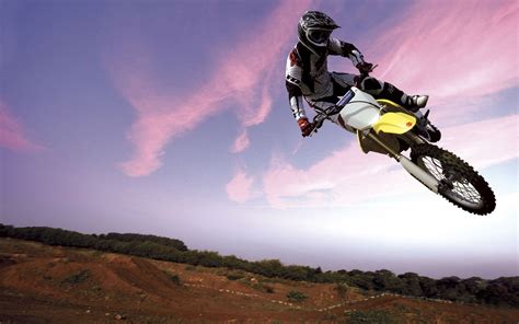 Motocross Bike In Sky Wallpapers Hd Wallpapers Id 259
