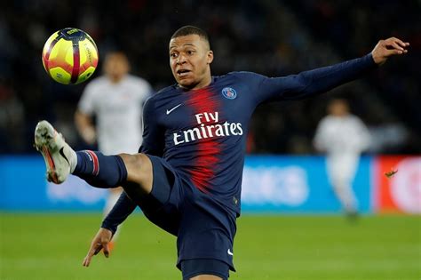 Di kontri just win di world cup and di striker, wey be dey 19 years, collect di best young player award for di competition. Kylian Mbappe Casts Doubt over His Future at Paris Saint ...