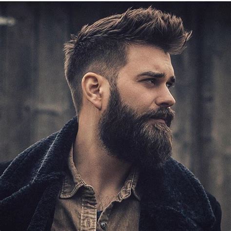 low fade haircut and mid length hairstyle beard model beard styles mens hairstyles