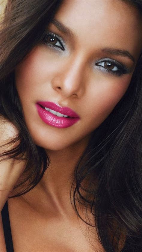 Usa Fashion Music News Brazilian Model Lais Ribeiro For Victorias Secret Lingerie May 2013