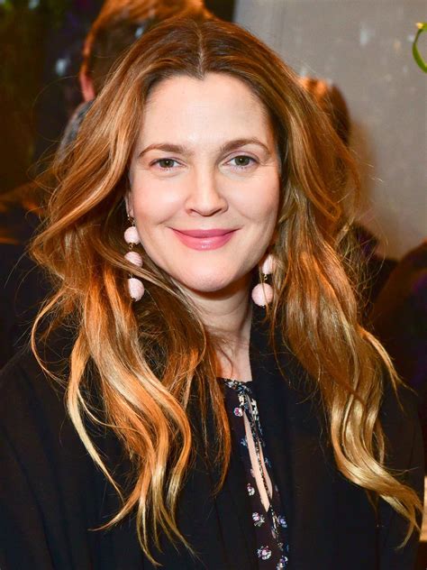 Thr reports she will be at the helm of how to be single, a new romantic comedy that she will also produce via her flower film banner. Drew Barrymore Age, Husband, Net Worth, Kids & Facts