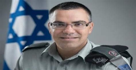 قالت الصحفية الإسرائيلية شمريت مائير إن حركة حماس الفلسطينية نشرت رقم هاتف الناطق باسم الجيش الإسرائيلي أفيخاي أدرعي. في عيد ميلاد حسن نصر الله.. ماذا قال أفيخاي أدرعي؟ | خارجي ...