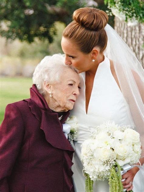 95 Year Old Grandma Proves Youre Never Too Old To Be A Flower Girl