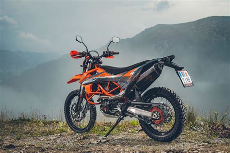 74 horsepower and 74 nm of torque from a 693cc single has always been possible. Wydech REMUS slip-on do KTM 690 SMC-R / Enduro R - ktmsklep.pl