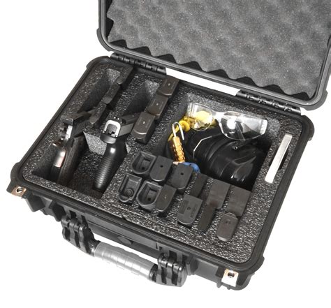 Case Club 2 Pistol Waterproof Case With Accessory Pocket And Silica Gel