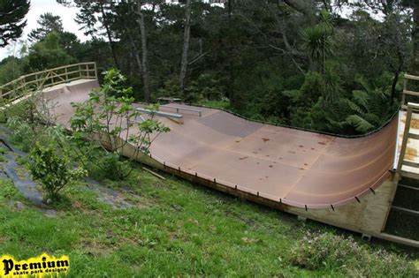 Jump the 800mm gap to land on. Backyard Skatepark | Premium Skate