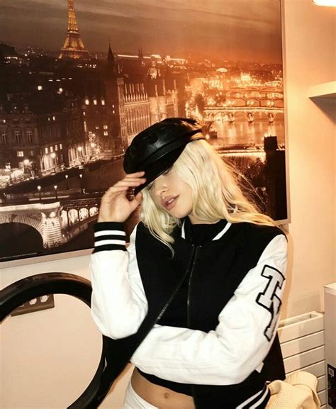 Pin By Saby Gomes On Alice Chater Fashion Varsity Jacket Jackets