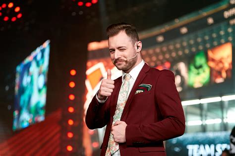 rich-campbell-officially-retires-from-esports-commentating-dot-esports