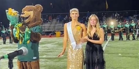 Missouri High School Crowns Its First Male Homecoming Queen