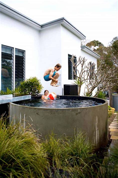 28 Refreshing Plunge Pools That Are Downright Dreamy Plunge Pool Backyard Pool Small