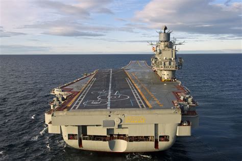 Novas Fotos Do Admiral Kuznetsov Poder Naval A Informação Naval