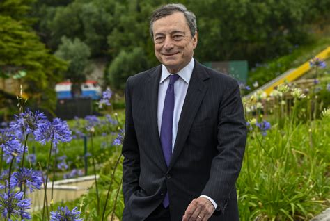 Draghi's dovish talk steers his successor toward a new era of stimulus