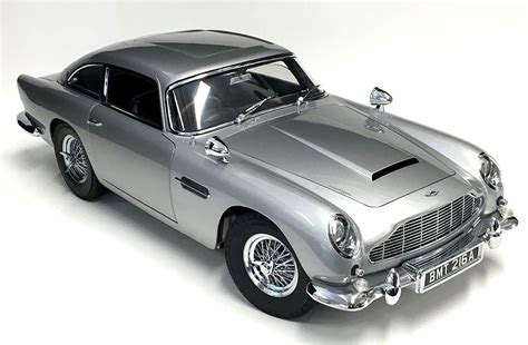 18 Scale James Bond 007 Aston Martin Db5