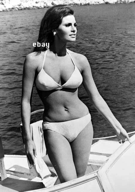 Raquel Welch Busty Bikini Photo Hot Sexy Belly Button Bare Legs Boat My Xxx Hot Girl