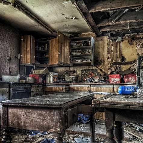 Inside Amazing Abandoned House News Media