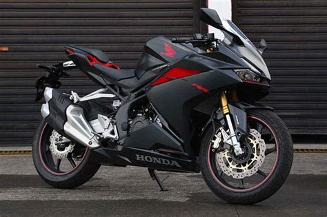 Likely to be launched in indonesian markets by july this year. เตรียมเปิดตัว Honda CBR250RR 2019 ในงาน Motor Show ปี 2019