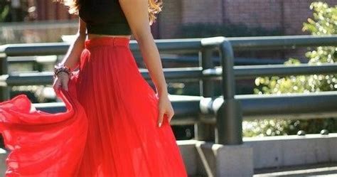 Fαshiση Gαlαxy 98 ☯ Red Chiffon Maxi Dress