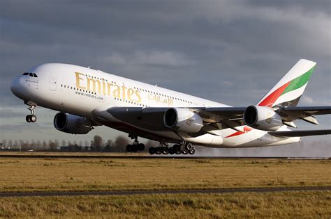 Emirates A380 A6-EDV During Takeoff At Schiphol Airport - AERONEF.NET