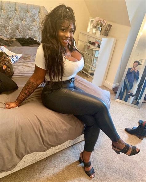 Busty British Ebony Top Heavy Women Black Celebrities Pin Up Outfits
