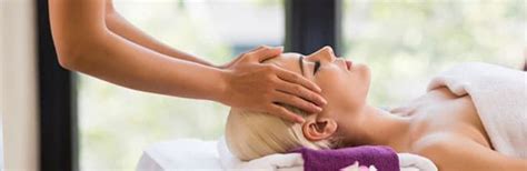 Top 4 Techniques That Massage Therapists Learn In School Floridaacademy Massagetherapy