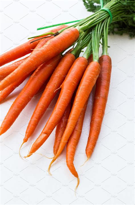 Bunch Of Organic Fresh Carrots ~ Food And Drink Photos ~ Creative Market
