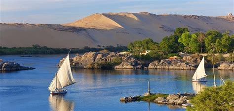 خمس جمل عن نهر النيل