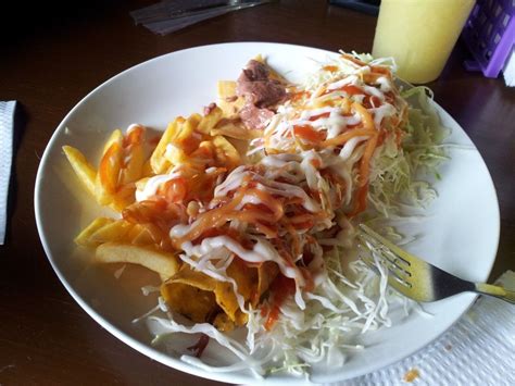 The people there are very polite and friendly. costa rican taco | Comida costarricense, Cocina ...